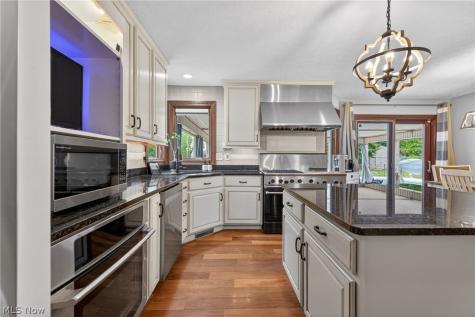 37811 Century Lane Avon OH 44011