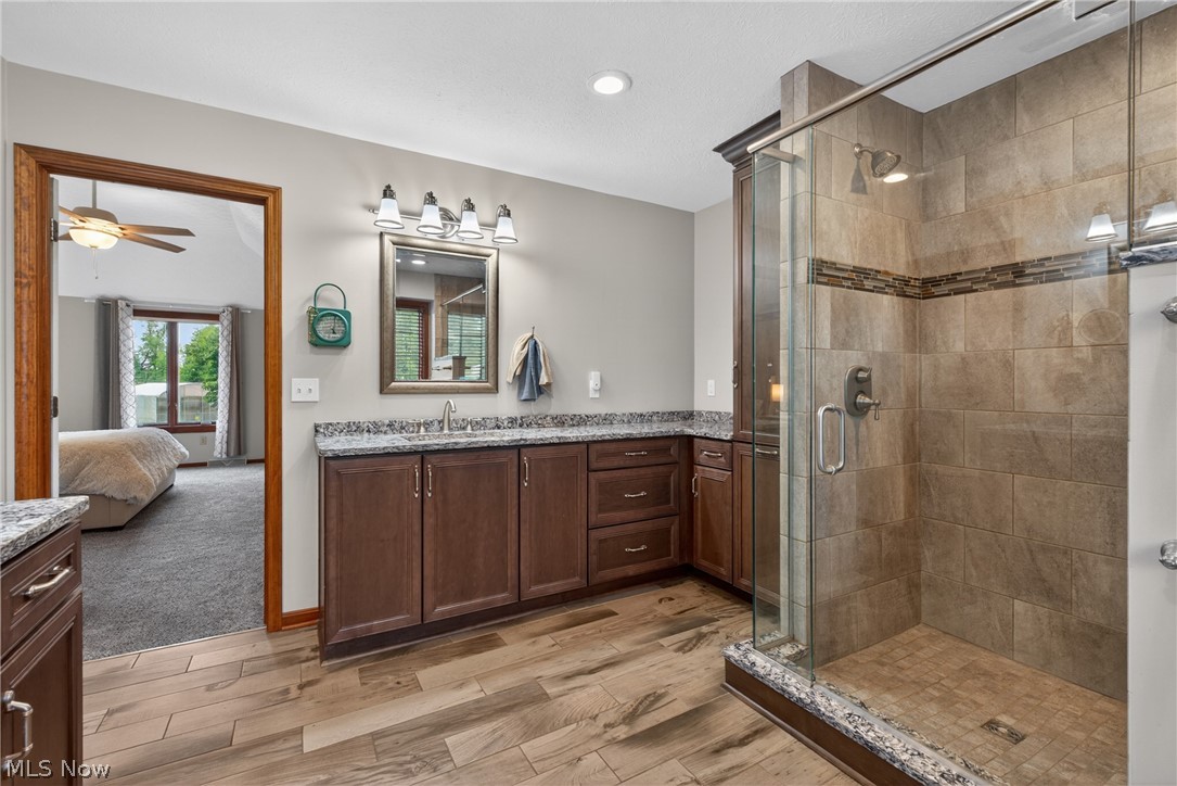 37811 Century Lane Avon OH 44011