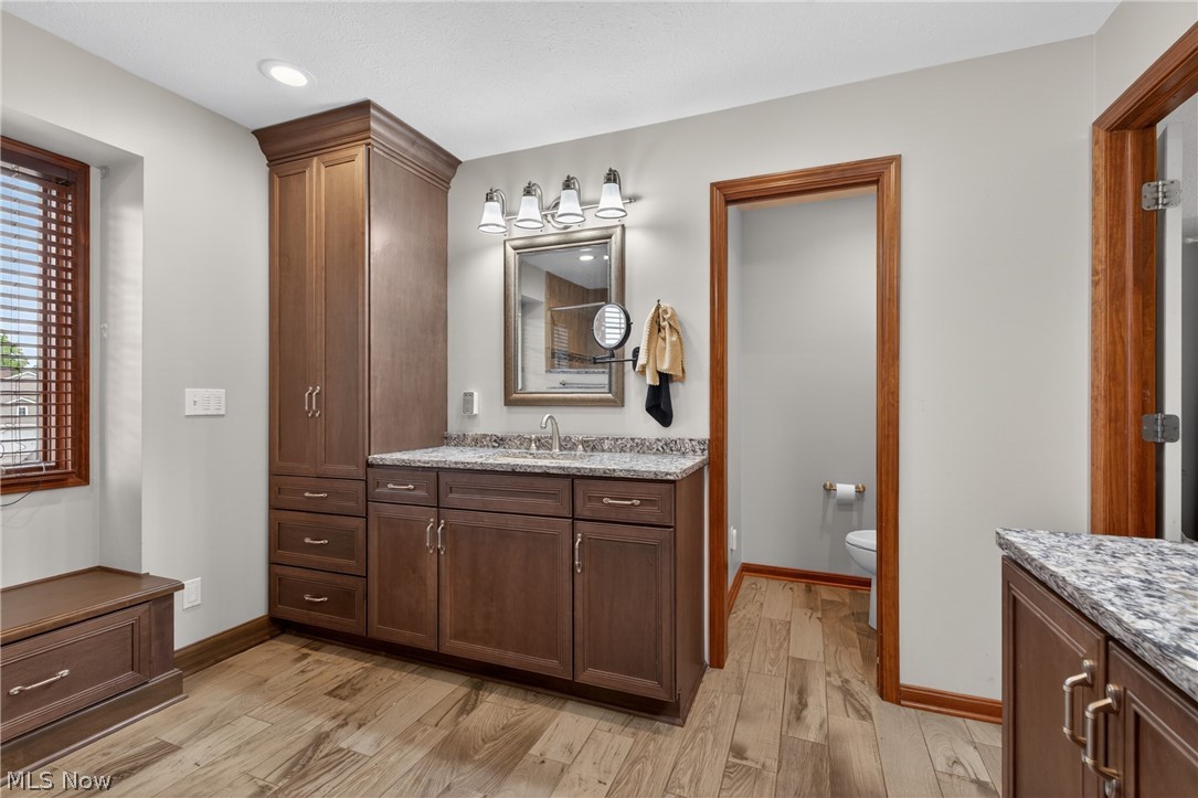 37811 Century Lane Avon OH 44011