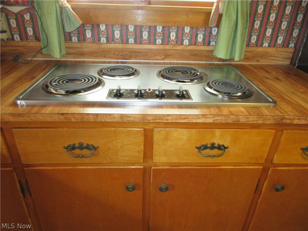 7724 Stanhope Kelloggsville Road Williamsfield OH 44093