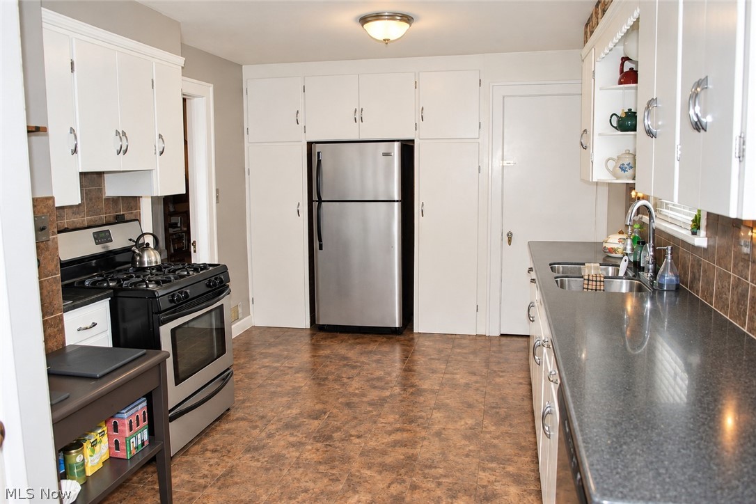 4284 W 219th Street Fairview Park OH 44126