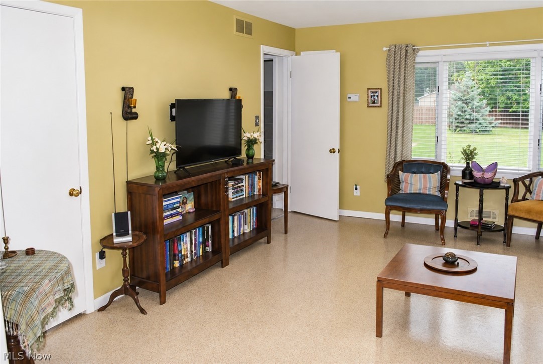 4284 W 219th Street Fairview Park OH 44126