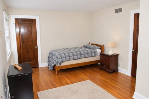4284 W 219th Street Fairview Park OH 44126