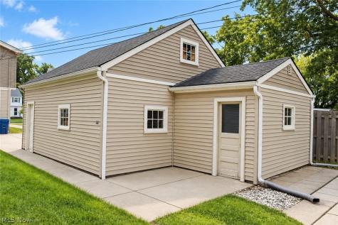 4284 W 219th Street Fairview Park OH 44126