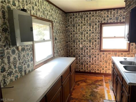 1617 Thalia Avenue Youngstown OH 44514