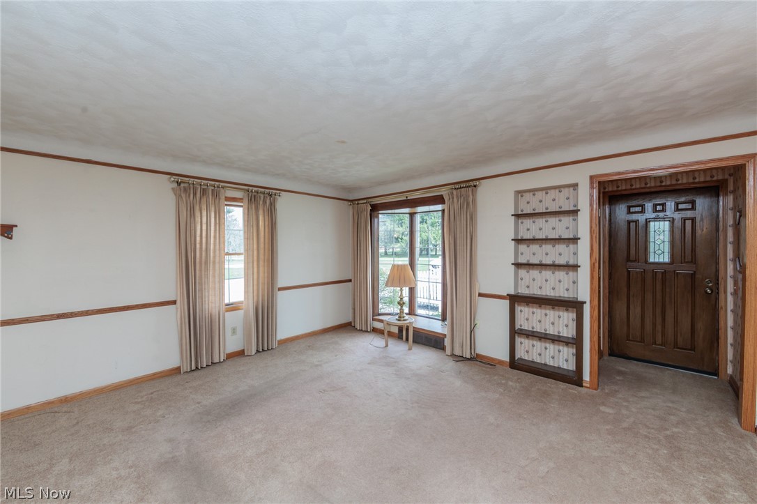 10136 Ridge Road North Royalton OH 44133