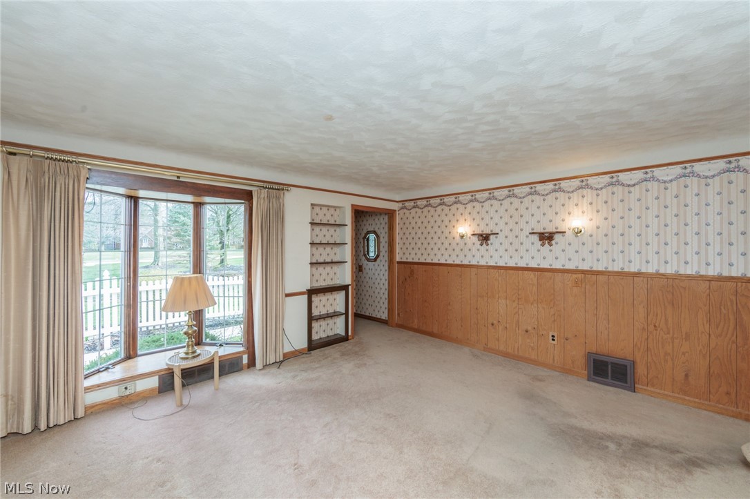 10136 Ridge Road North Royalton OH 44133