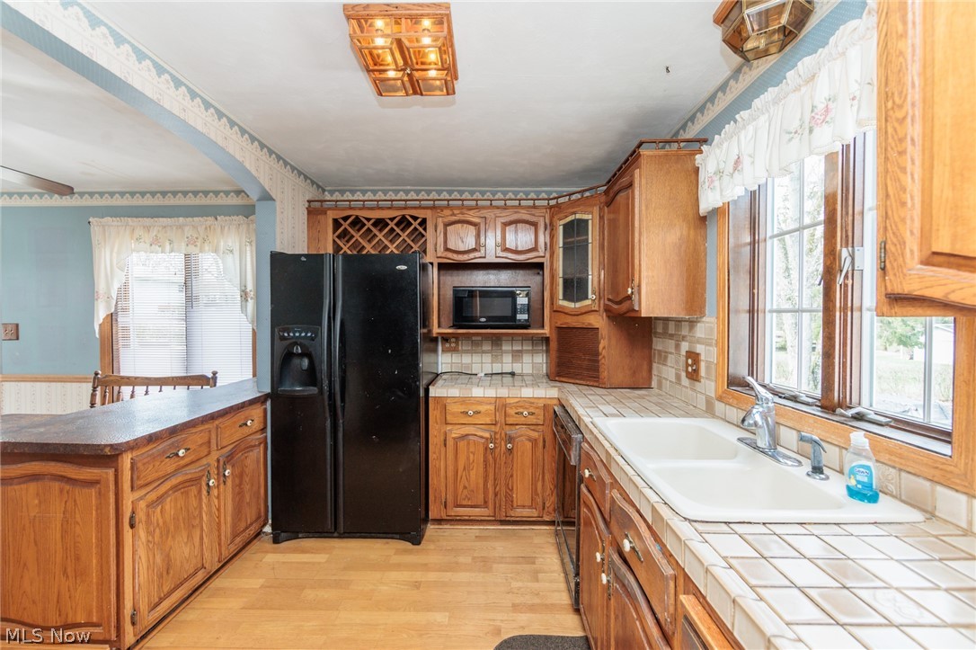 10136 Ridge Road North Royalton OH 44133