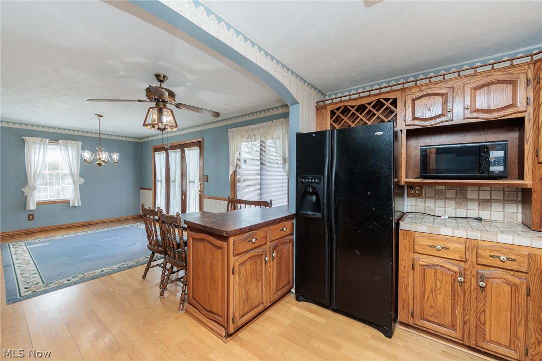 10136 Ridge Road North Royalton OH 44133