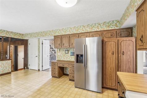 5611 Goodman Drive North Royalton OH 44133