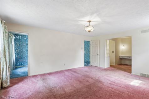 5611 Goodman Drive North Royalton OH 44133