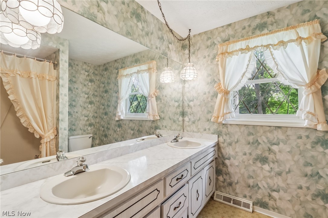 5611 Goodman Drive North Royalton OH 44133