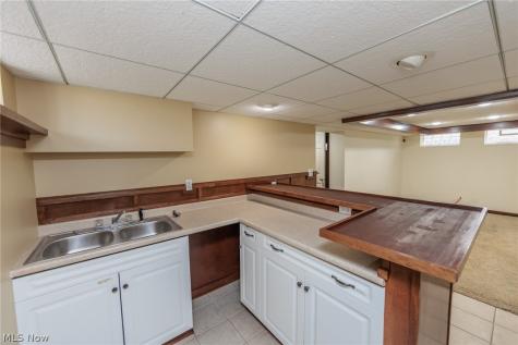 2511 North Avenue Parma OH 44134