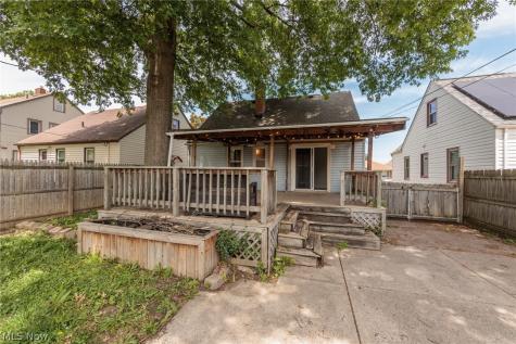 2511 North Avenue Parma OH 44134