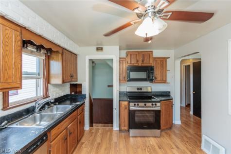 2511 North Avenue Parma OH 44134