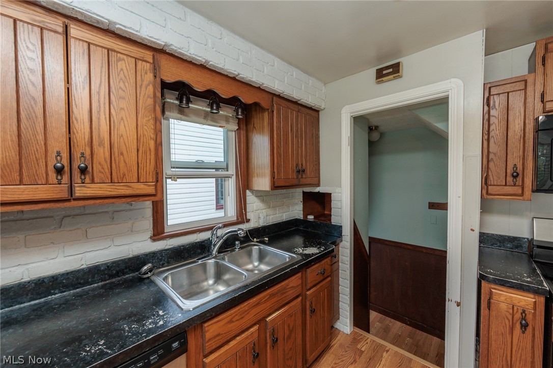 2511 North Avenue Parma OH 44134