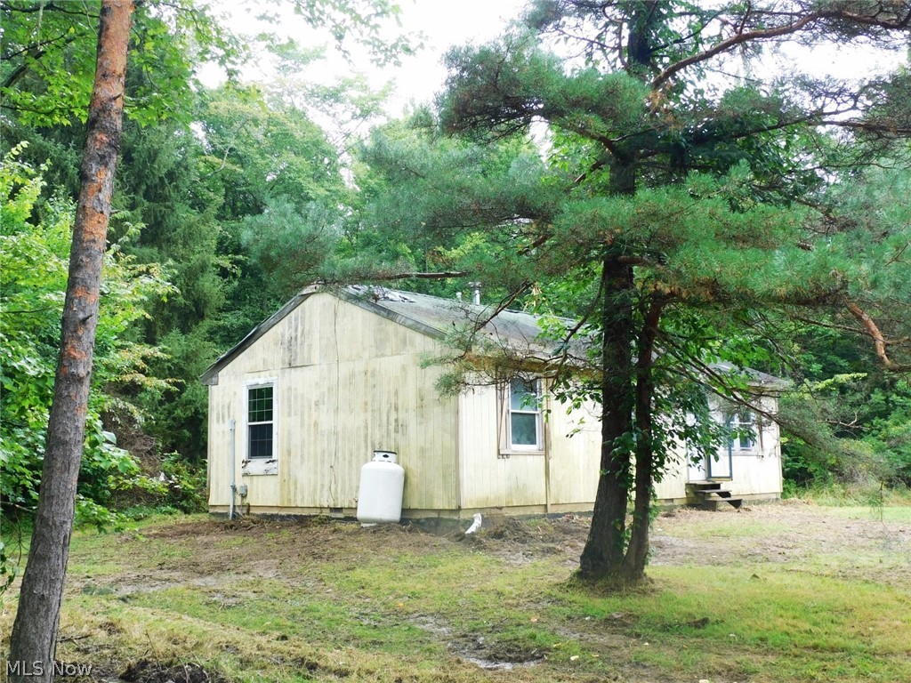 1577 Tompkins Road Jefferson OH 44032