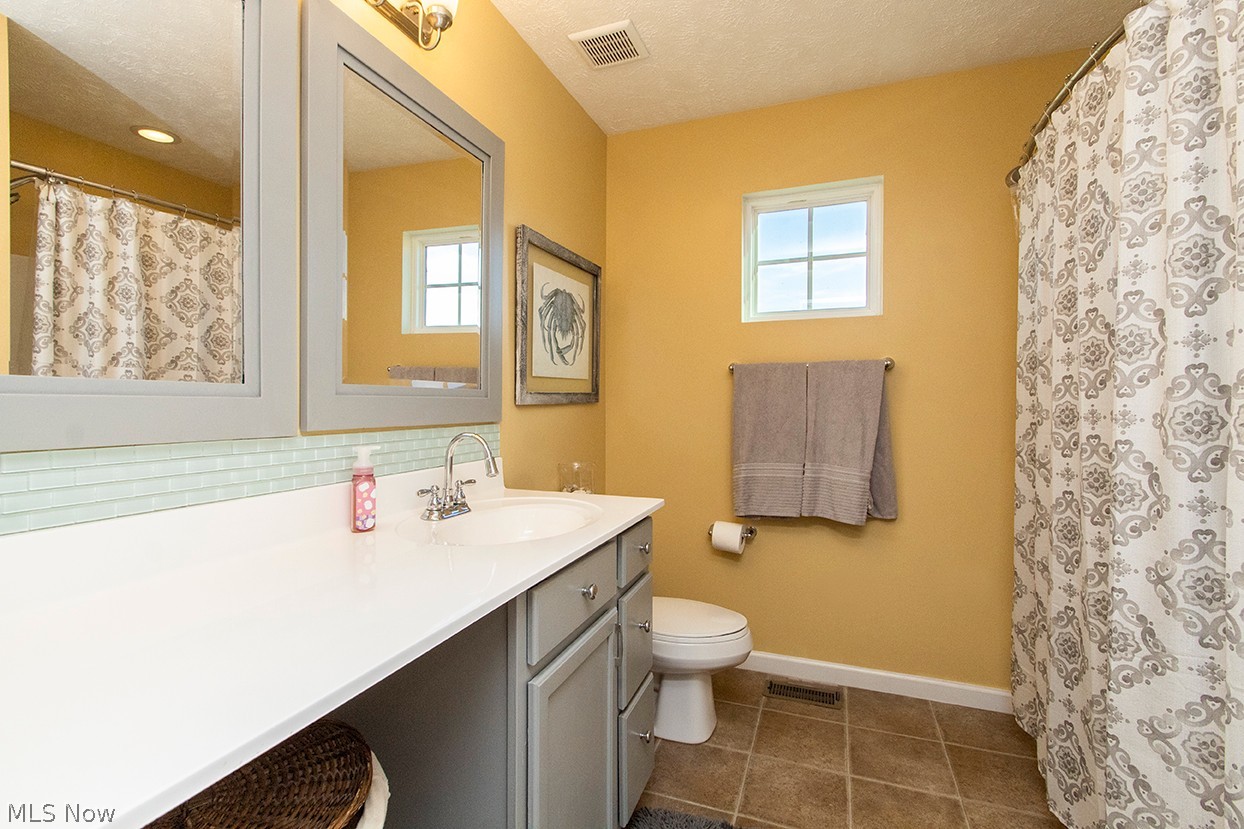2922 Island Creek Drive Medina OH 44256