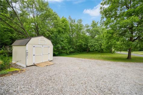 3346 Albrecht Avenue Akron OH 44312