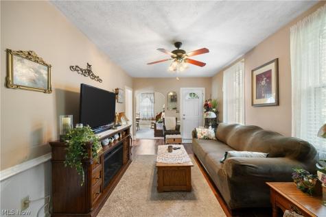 3346 Albrecht Avenue Akron OH 44312