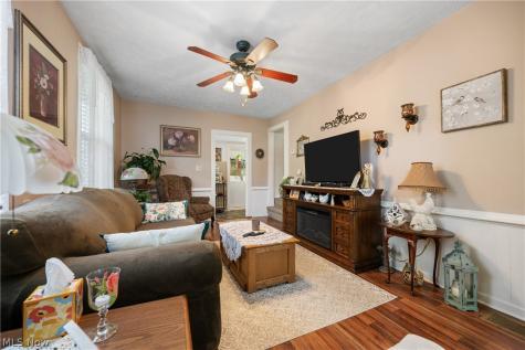 3346 Albrecht Avenue Akron OH 44312