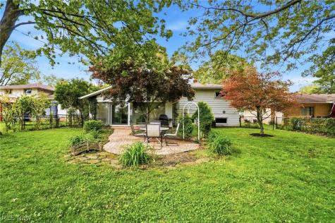 4492 Camellia Lane North Olmsted OH 44070