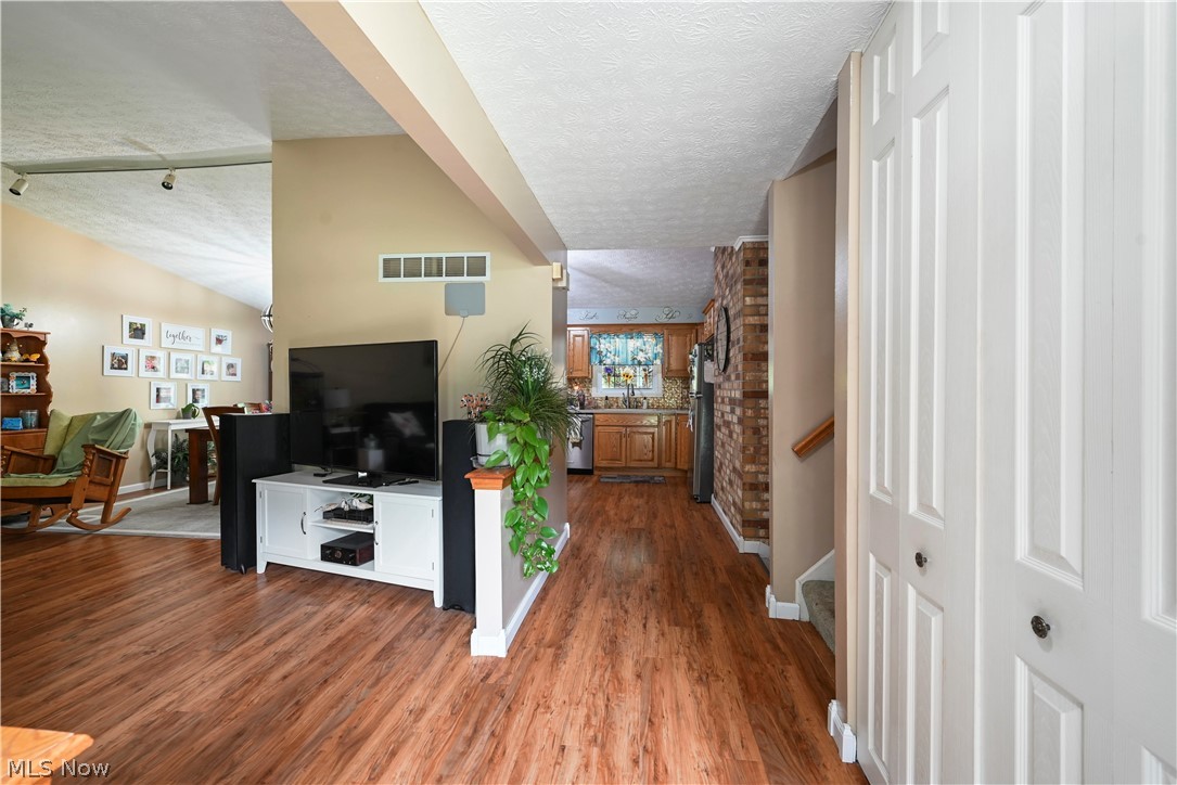 8441 Carriage Hill Drive NE Warren OH 44484