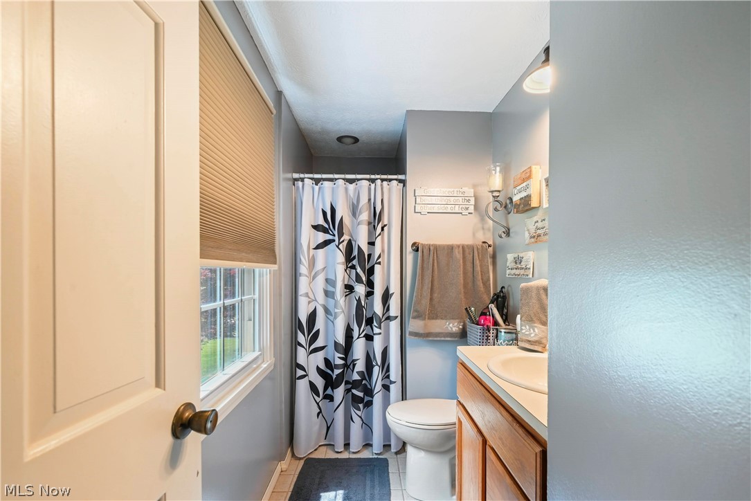 8441 Carriage Hill Drive NE Warren OH 44484