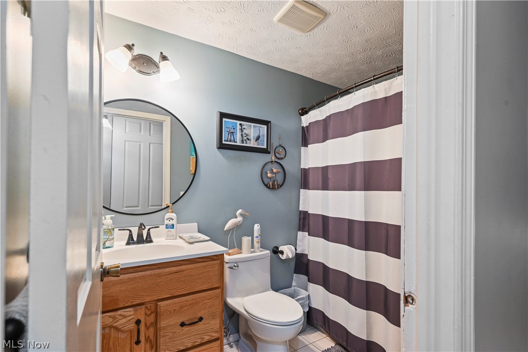 8441 Carriage Hill Drive NE Warren OH 44484