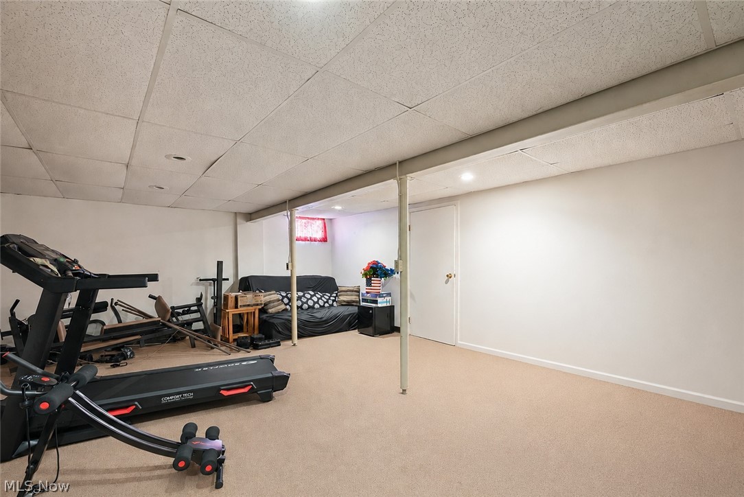 8441 Carriage Hill Drive NE Warren OH 44484