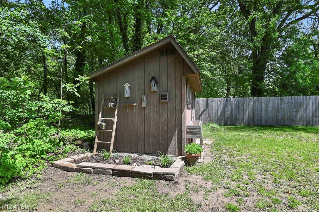 8441 Carriage Hill Drive NE Warren OH 44484