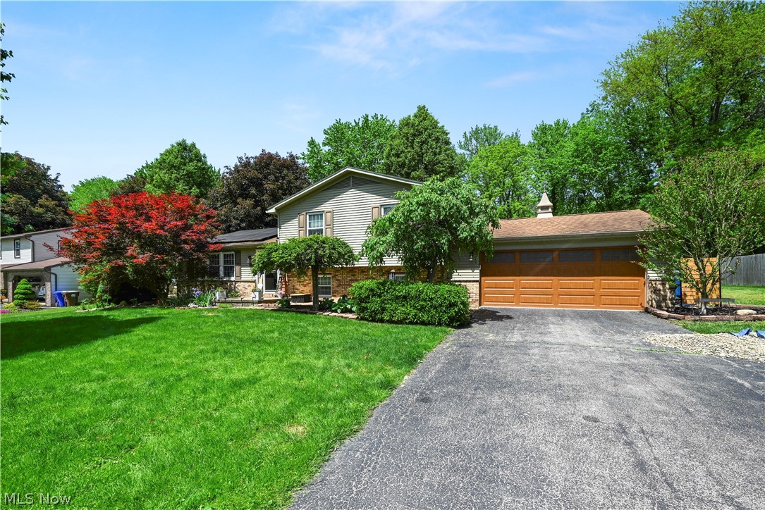 8441 Carriage Hill Drive NE Warren OH 44484