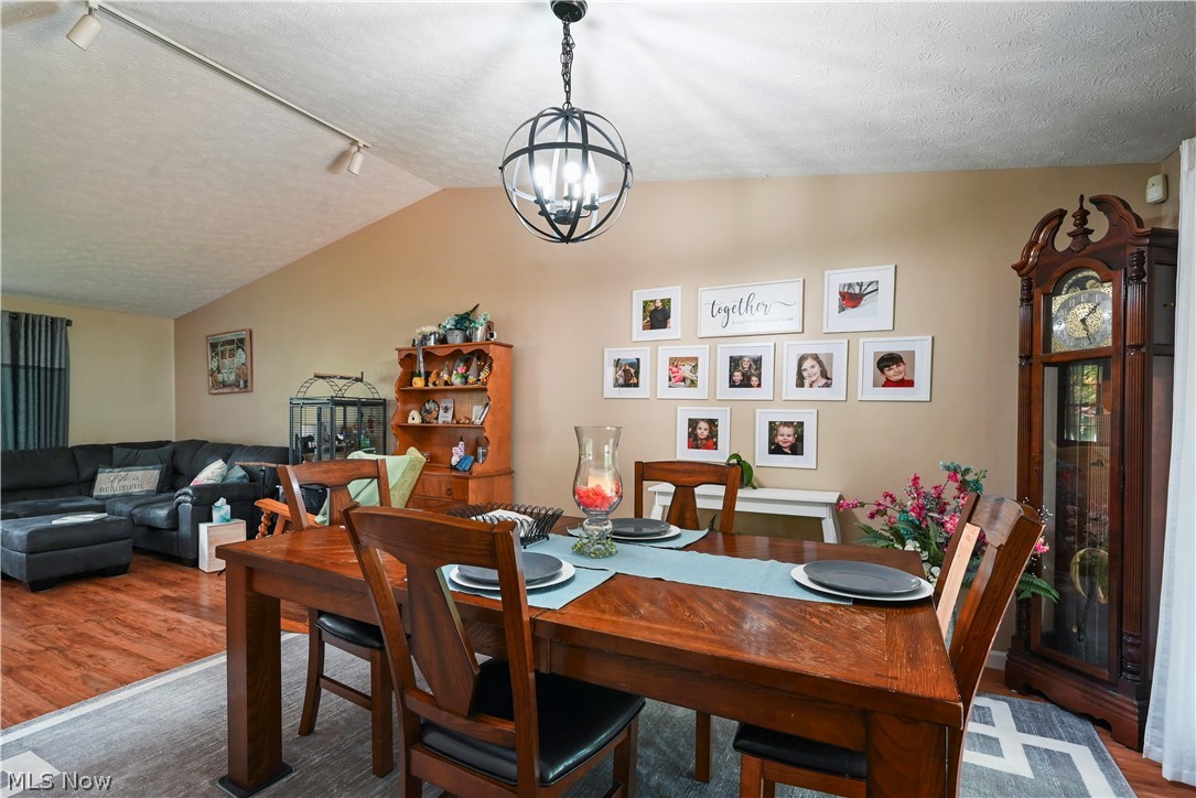 8441 Carriage Hill Drive NE Warren OH 44484