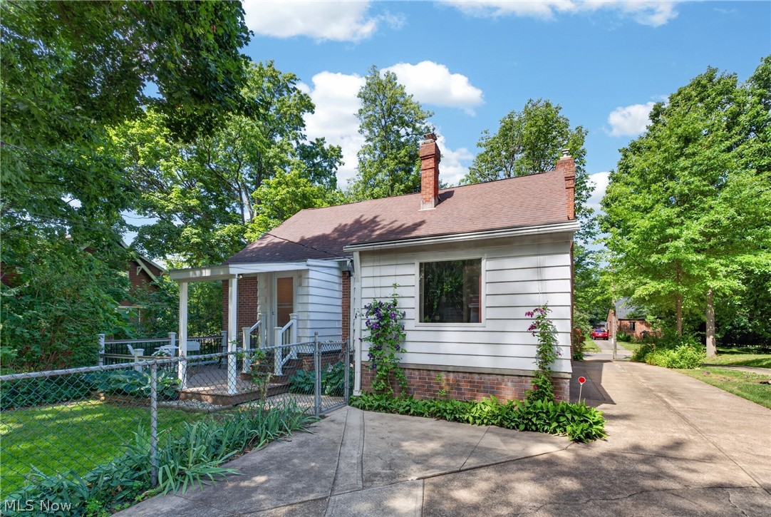 2539 Kingston Road Cleveland Heights OH 44118