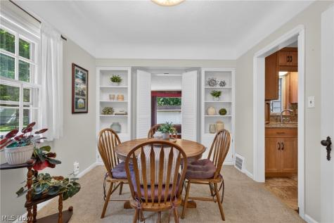 2539 Kingston Road Cleveland Heights OH 44118