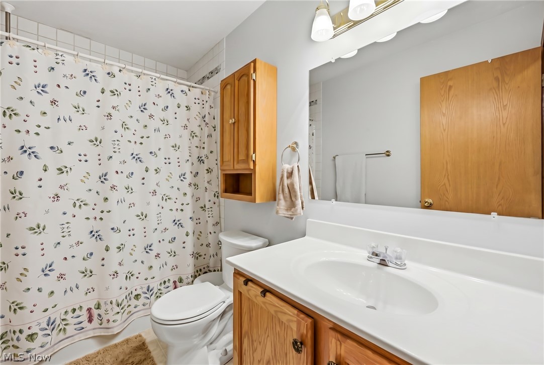 1752 Ansley Way Salem OH 44460