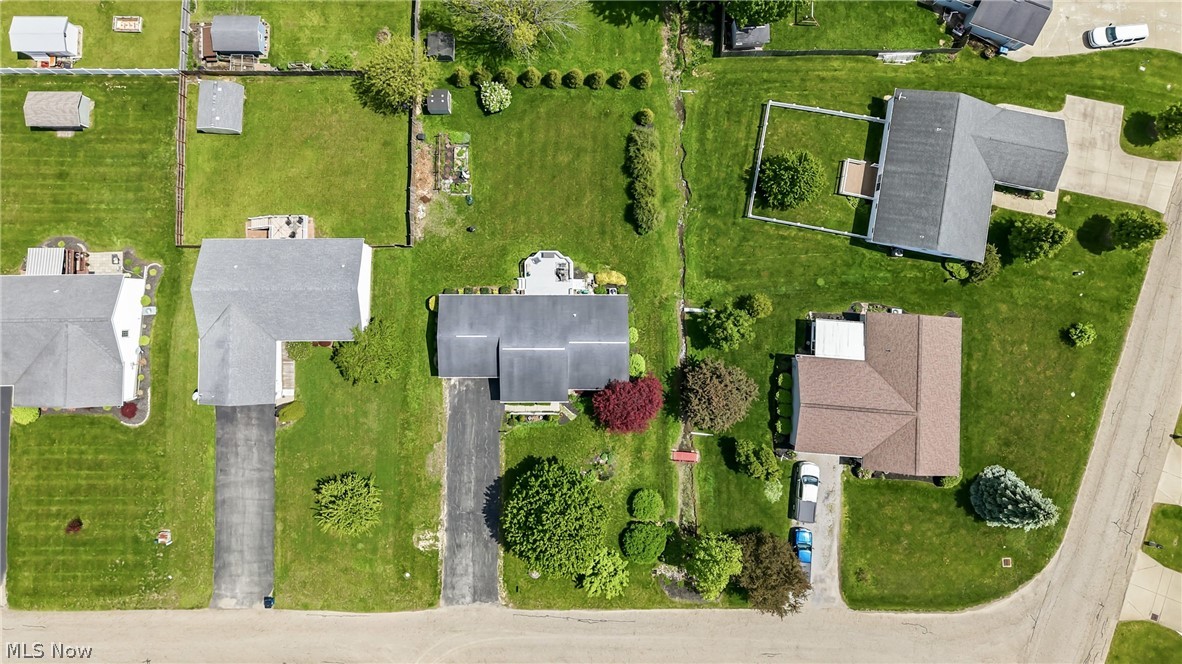1752 Ansley Way Salem OH 44460