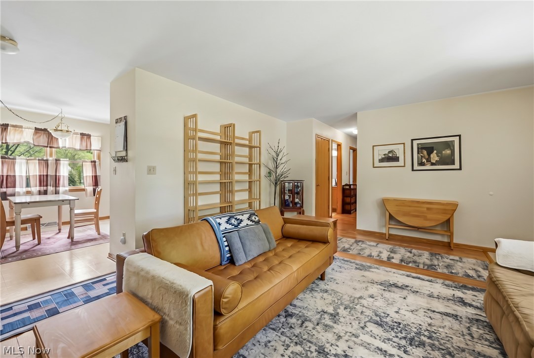 1752 Ansley Way Salem OH 44460