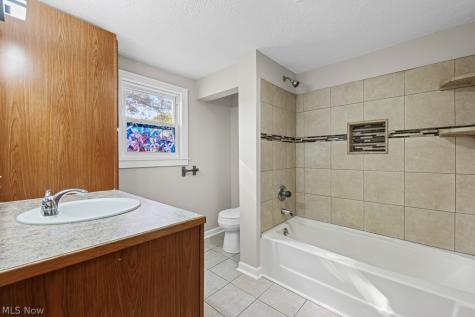 1710 Ewart Drive Akron OH 44306