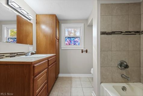 1710 Ewart Drive Akron OH 44306