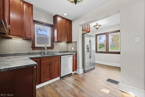 1710 Ewart Drive Akron OH 44306