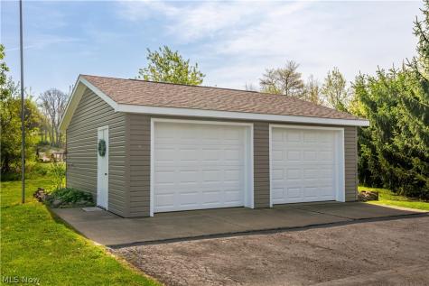 103 Random Road Minerva OH 44657