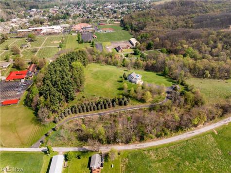 103 Random Road Minerva OH 44657
