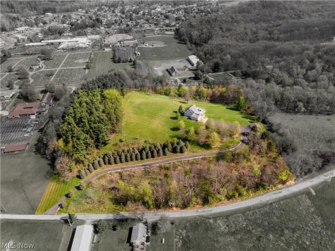 103 Random Road Minerva OH 44657