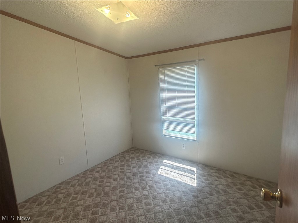 495 S. Pleasant Grove Circle Zanesville OH 43701