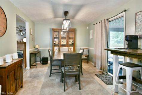 94 Camrose Drive Niles OH 44446