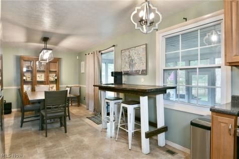 94 Camrose Drive Niles OH 44446