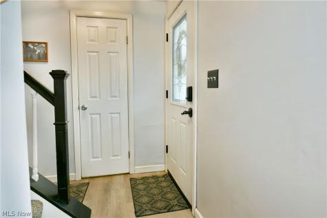 94 Camrose Drive Niles OH 44446