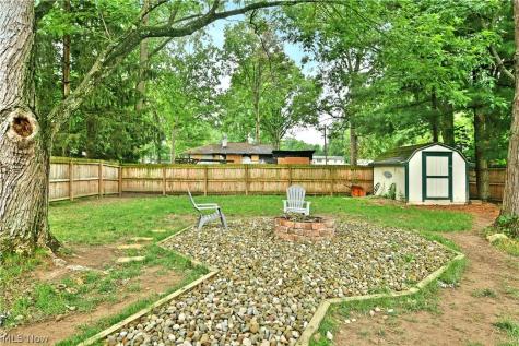 94 Camrose Drive Niles OH 44446