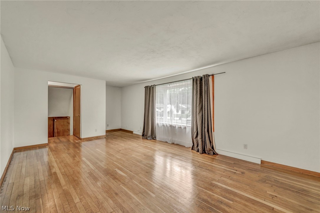 131 Yunker Court Elyria OH 44035